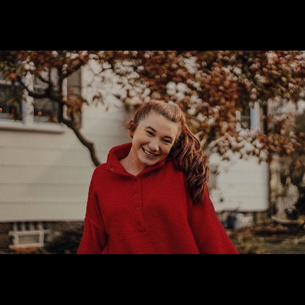 Meet your Posher, Alivia